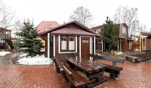 Гости отдыхают в парной